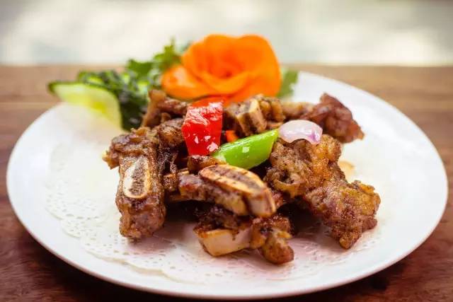 〈花开园〉顺德一间靓到“氹”一声的花园食府，赏花喂牛亲子