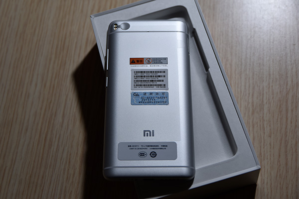 小米5x开箱视频评测,小米5s全新未开箱