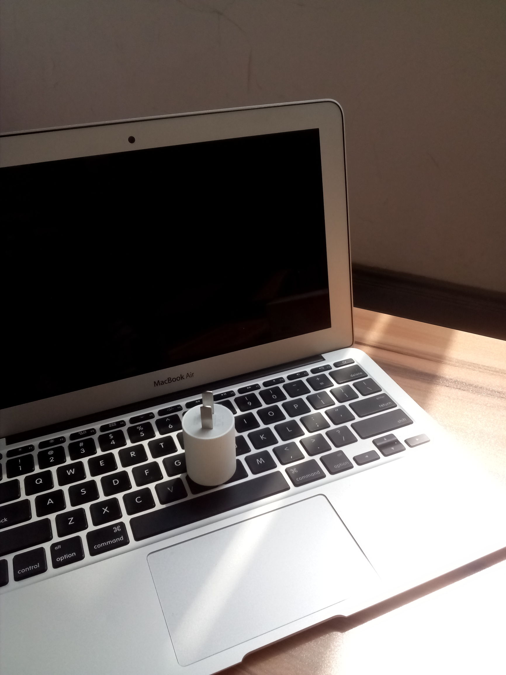 青橙t2volte,轻便的千元机