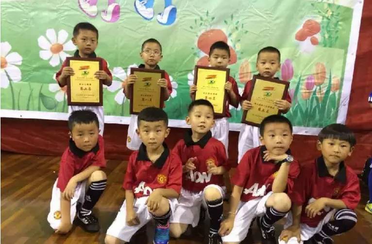 点赞丨这些孩子太棒了，捧回了省、市好几个冠军大奖！