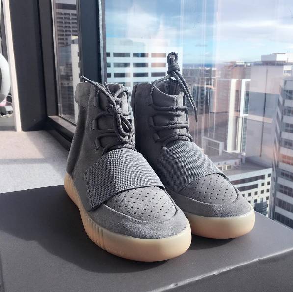 送男朋友几百块的鞋,第一次送礼物男朋友就送ysl