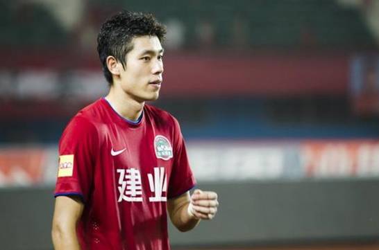 你知道国足输了，但你知道中国足坛还有一批高颜值球员吗？