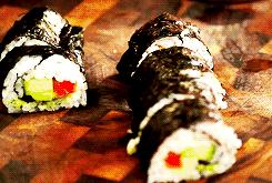 海苔和紫菜都是海藻吗,海苔紫菜海带是一样的东西吗