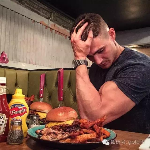 肌肉最猛而且非常帅的肌肉男,180斤胖子和180斤肌肉男对比图