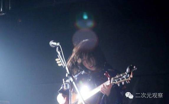 从头到尾死死攥紧你心脏、能让你听一曲就喘不过气的天才歌姬!