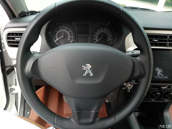 新款标致301幸福版,标致301旅行