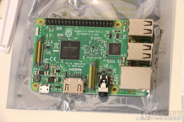 树莓派3高清果照开箱
