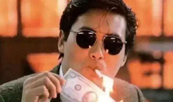 在学校捡到钱该怎么做,在学校里捡到一块钱怎么办