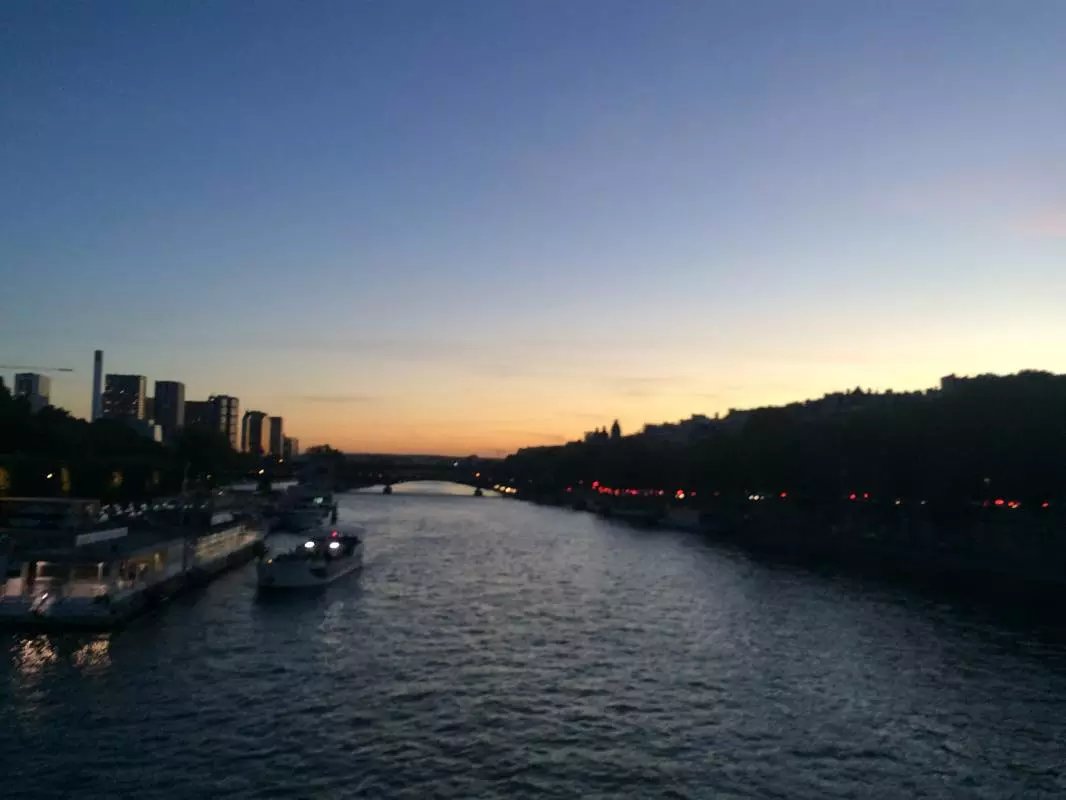 蓝瘦香菇在这里视频,蓝瘦香菇在法国