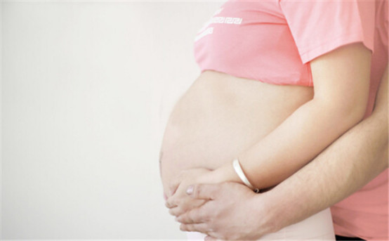 我怀孕40天见红了怎么办,怀孕4个月见红能保住小孩吗