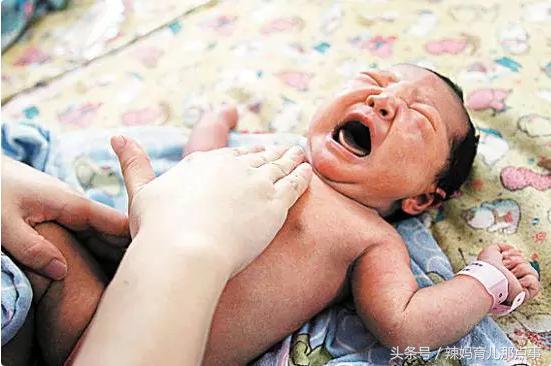 宝宝泪管不通正确按摩方法,内关穴的正确按摩方法