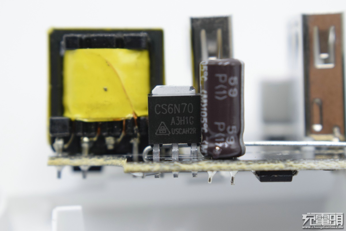 插线板评测对比,青米智能插线板测评