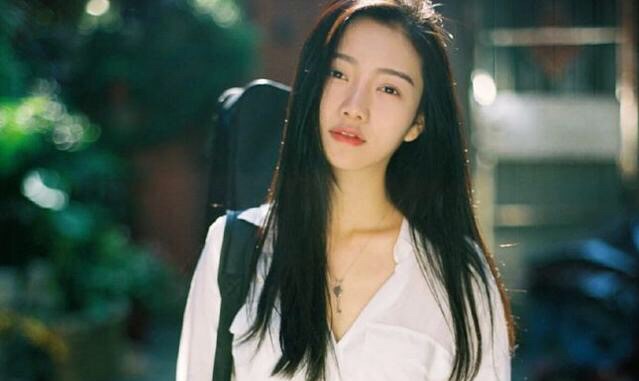 小说：妻子嫌弃他没钱，跟他离婚转嫁给阔少，殊不知他已是首富