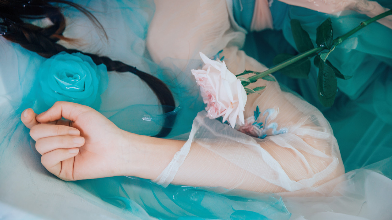 小说：他们不想再被别人一直欺负下去，他们要夺回属于他们的资源