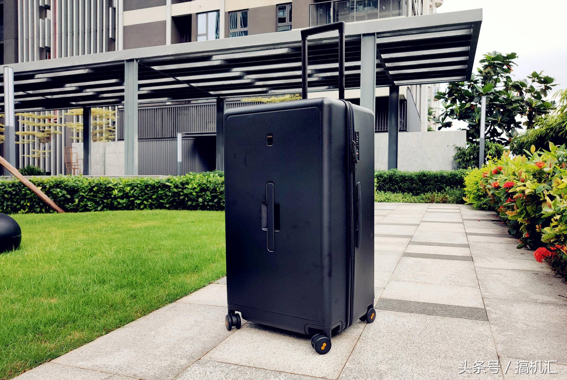 特大只，LEVEL828寸旅行箱体验，装下一家旅行物品