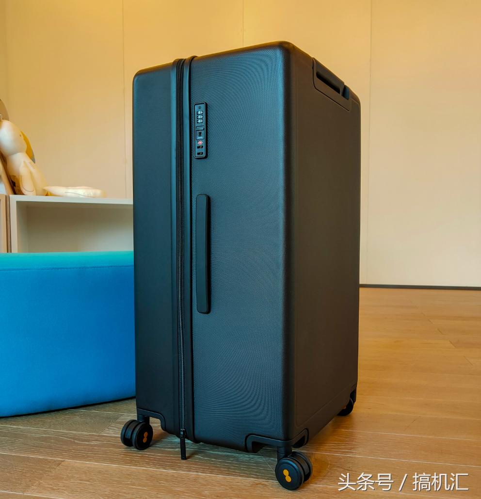 特大只，LEVEL828寸旅行箱体验，装下一家旅行物品