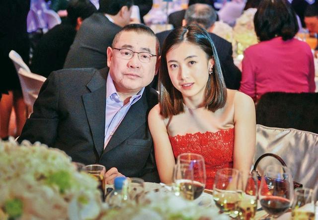 香港日增新冠人数,香港霍启刚为疫情捐多少钱