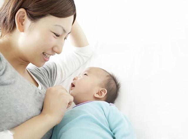 三个月的孩子一天拉四五次怎么办,3个月纯母乳宝宝多久拉一次屎