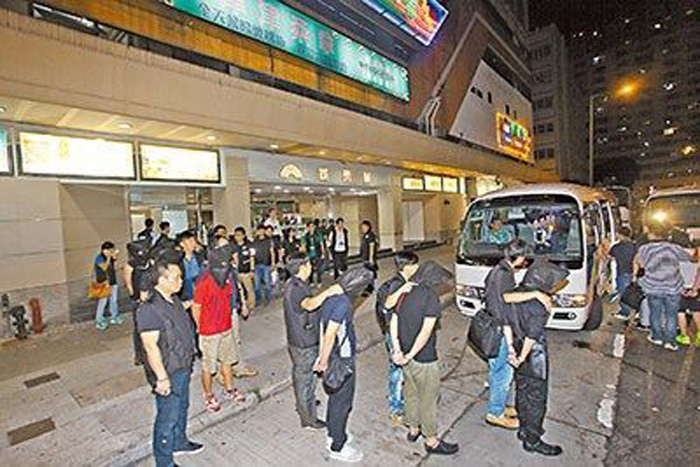 为什么香港有那么多黑帮？1997年香港回归，黑帮到底去哪了？