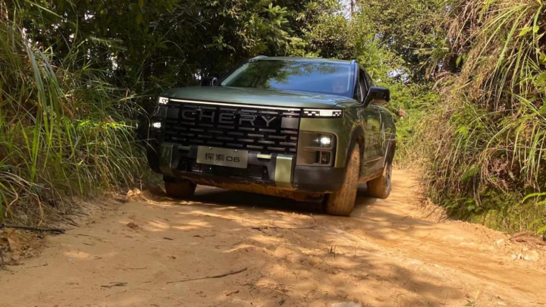 探索06奇瑞四驱真实油耗,奇瑞探索06混动版白色