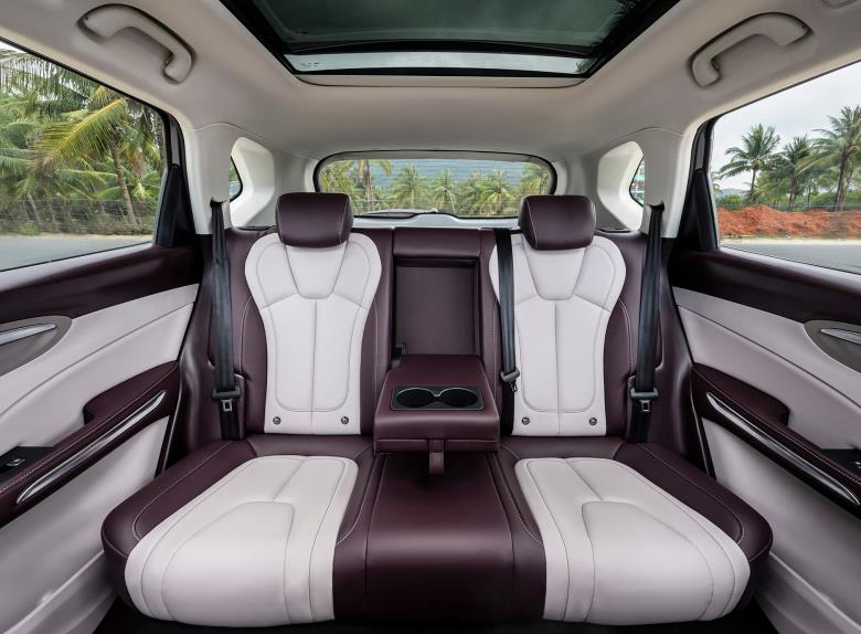 10万奔腾t90,奔腾t90基于哪款车打造