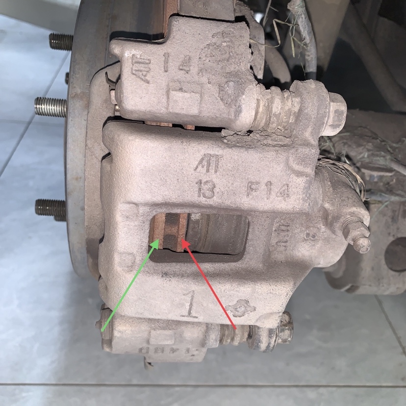 丰田倒车刹车异响,丰田汽车刹车异响是什么原因