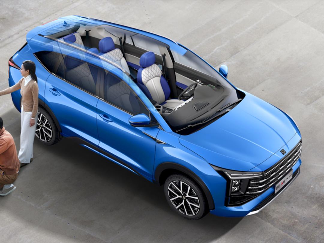 全新款思皓x8plus七座怎么样,思皓x8plus智旅版七座黑色