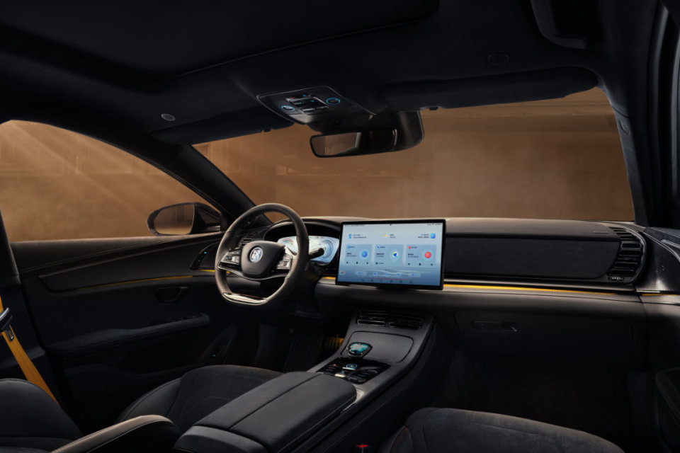 23款冠军版汉dmi值不值得买,汉dmi冠军版20.98万值得购买不