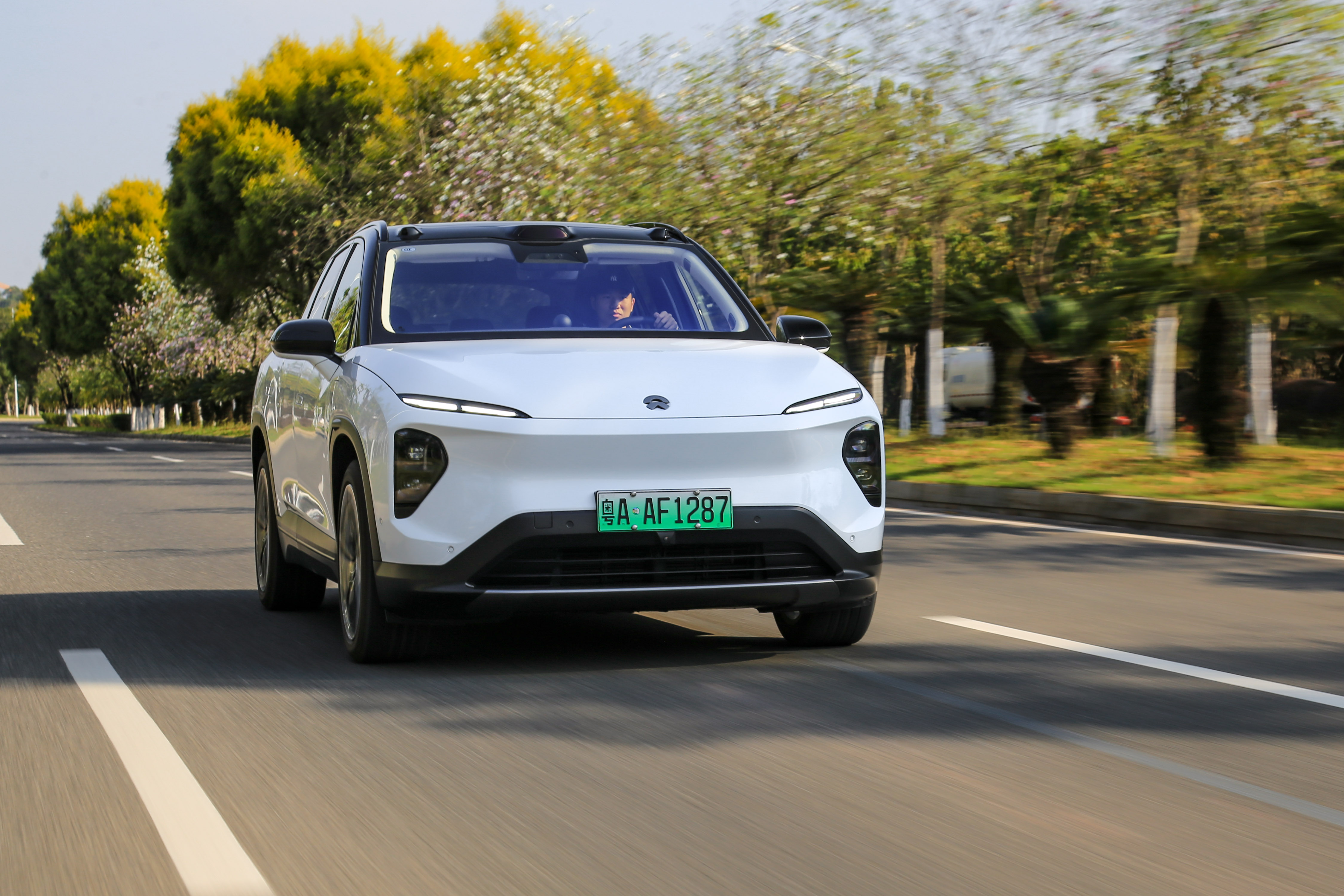 蔚来es7深度试驾,蔚来全新纯电suv蔚来es7试驾