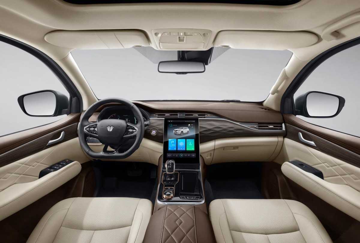 帕拉丁用的是三菱哪款发动机,日产帕拉丁硬派