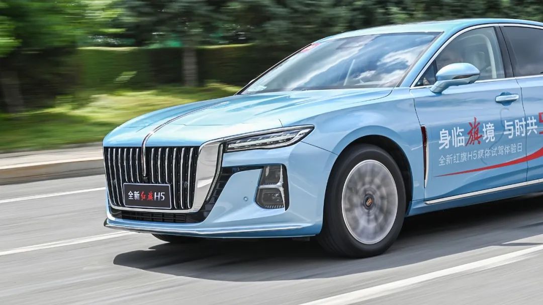 红旗h52021款1.5t落地价,全新红旗h51.5t值得买吗