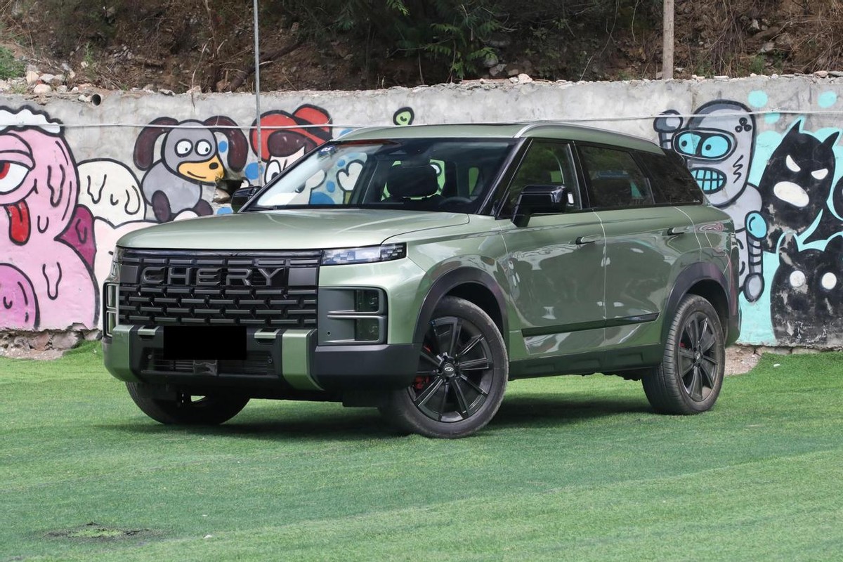 哈弗大狗哮天犬对比奇瑞瑞虎8,哈弗大狗追猎版与奇瑞瑞虎8