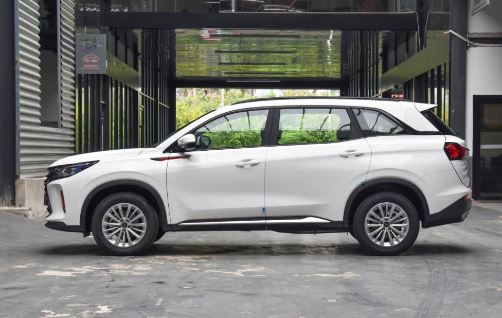 10-15万买家轿选这5款车才不吃亏,6座7座合资15-18万车型空间大