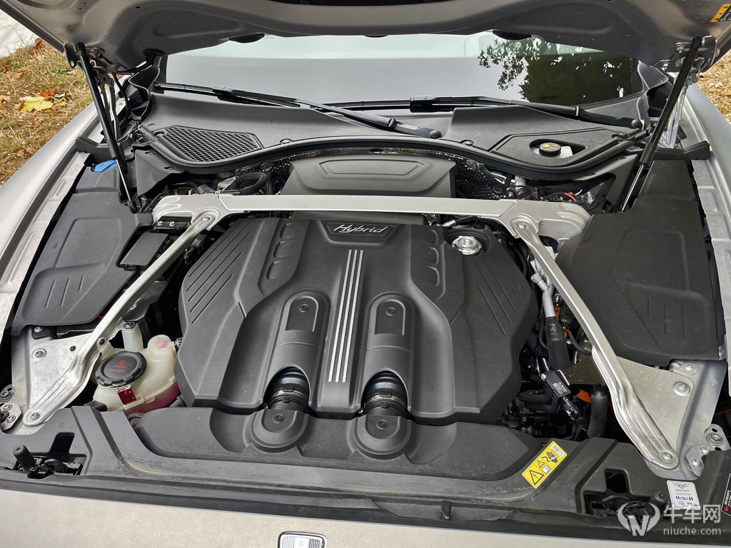 宾利飞驰phev傲世版,宾利飞驰phevhybrid