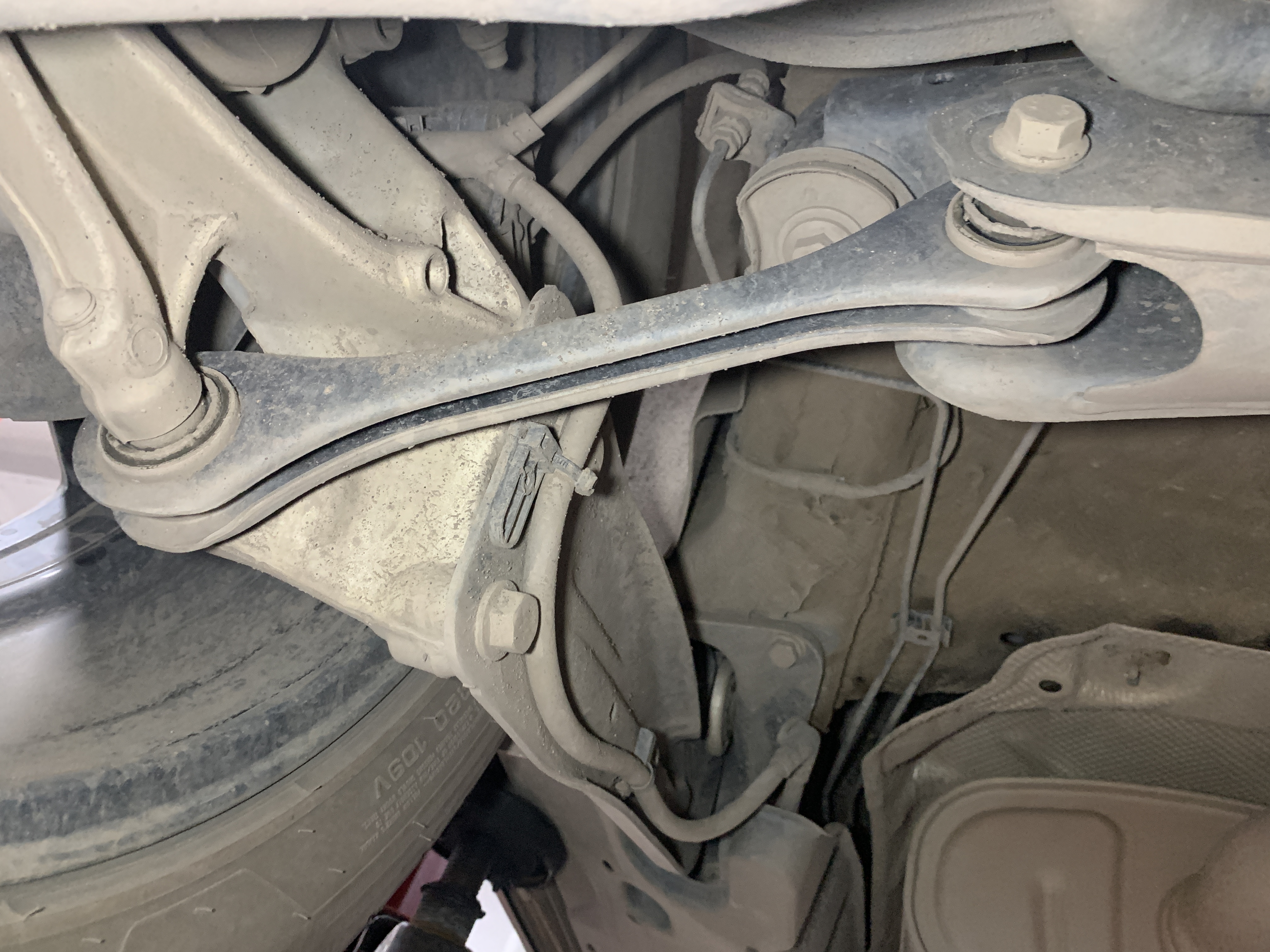 大众途昂用了几年过后底盘质感,途昂没有豪华感