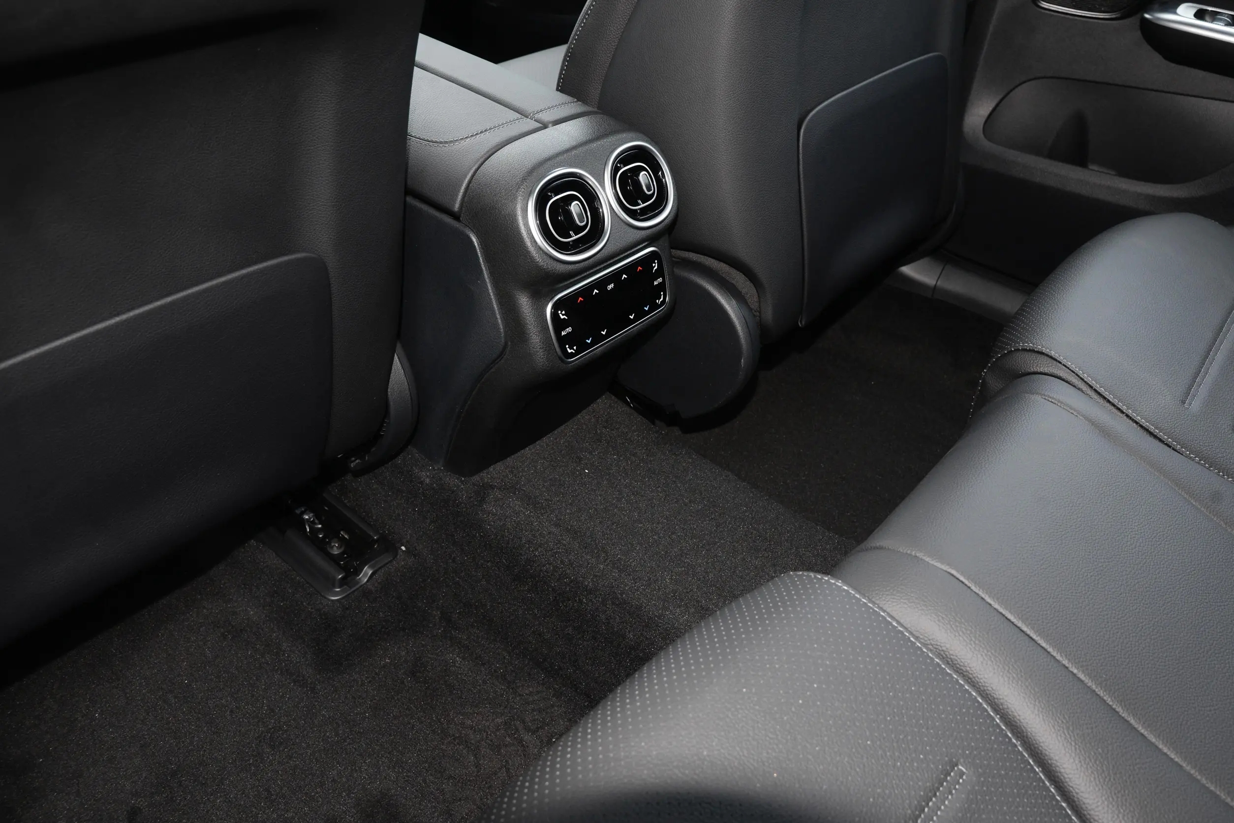 20万级suv怎么选不妨来看看这款车,省油不坏的家用合资中型suv推荐