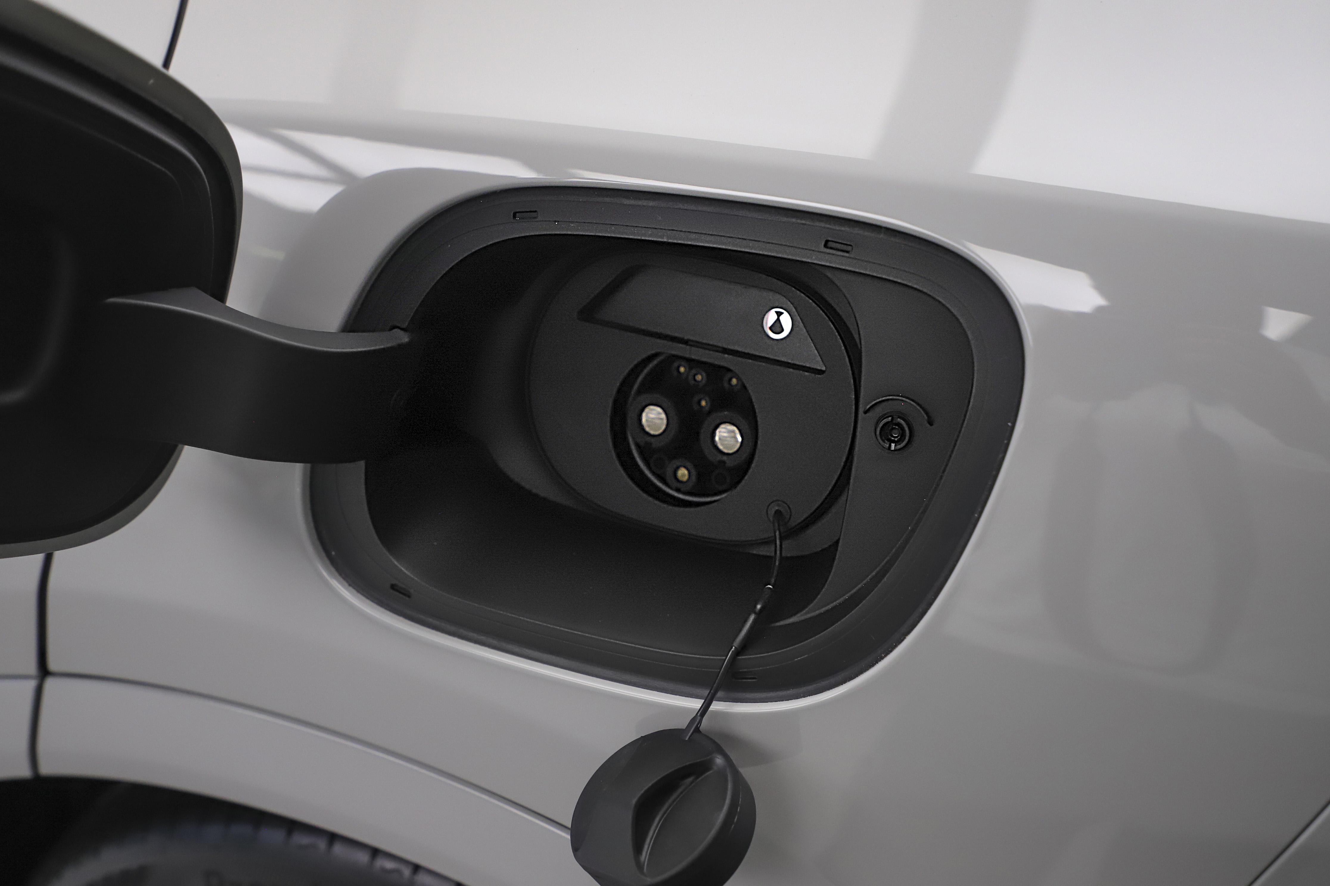 比亚迪腾势n7实车路试,比亚迪腾势n7对标合资车