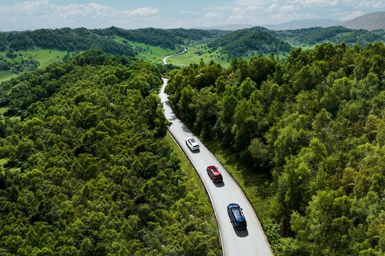 全新丰田汉兰达2.0t路上试驾,第四代丰田汉兰达国内试驾