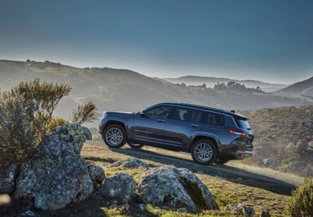 比坦克500大的车,坦克500和JEEP大切诺基