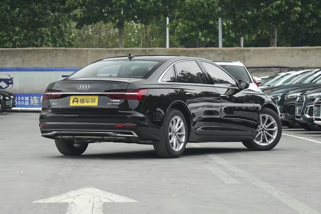 奥迪a6l最新报价2.0t,奥迪a6l45quattro和55quattro区别