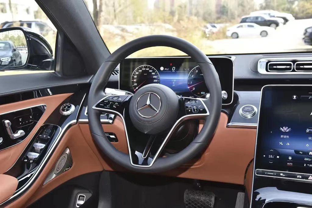 新款奔驰s级上市售价96-130万元,2022款奔驰s4502.5t落地多少钱