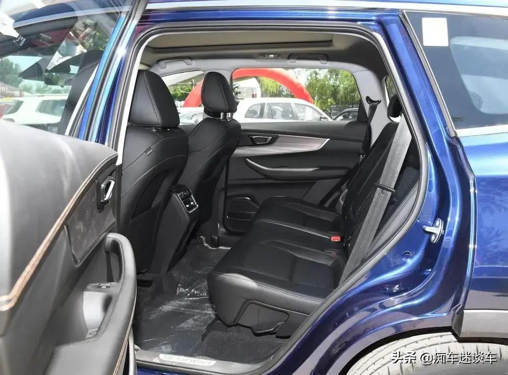 买瑞虎8的感想,买奇瑞瑞虎8开起来平顺吗