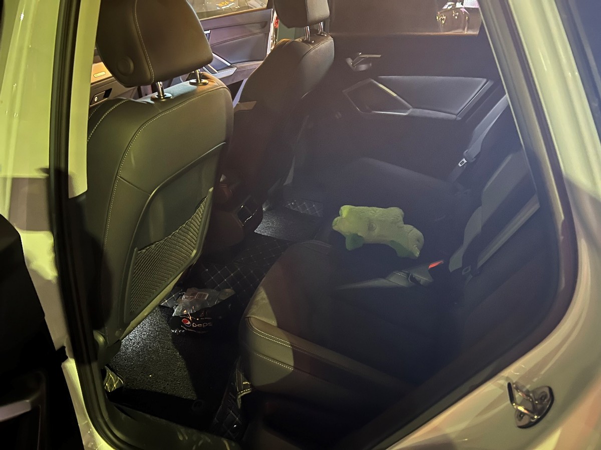 奥迪q31.4t与2.0t哪个省油,奥迪q3入门级怎么启动