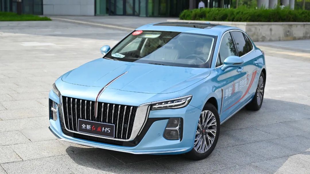 红旗h52021款1.5t落地价,全新红旗h51.5t值得买吗