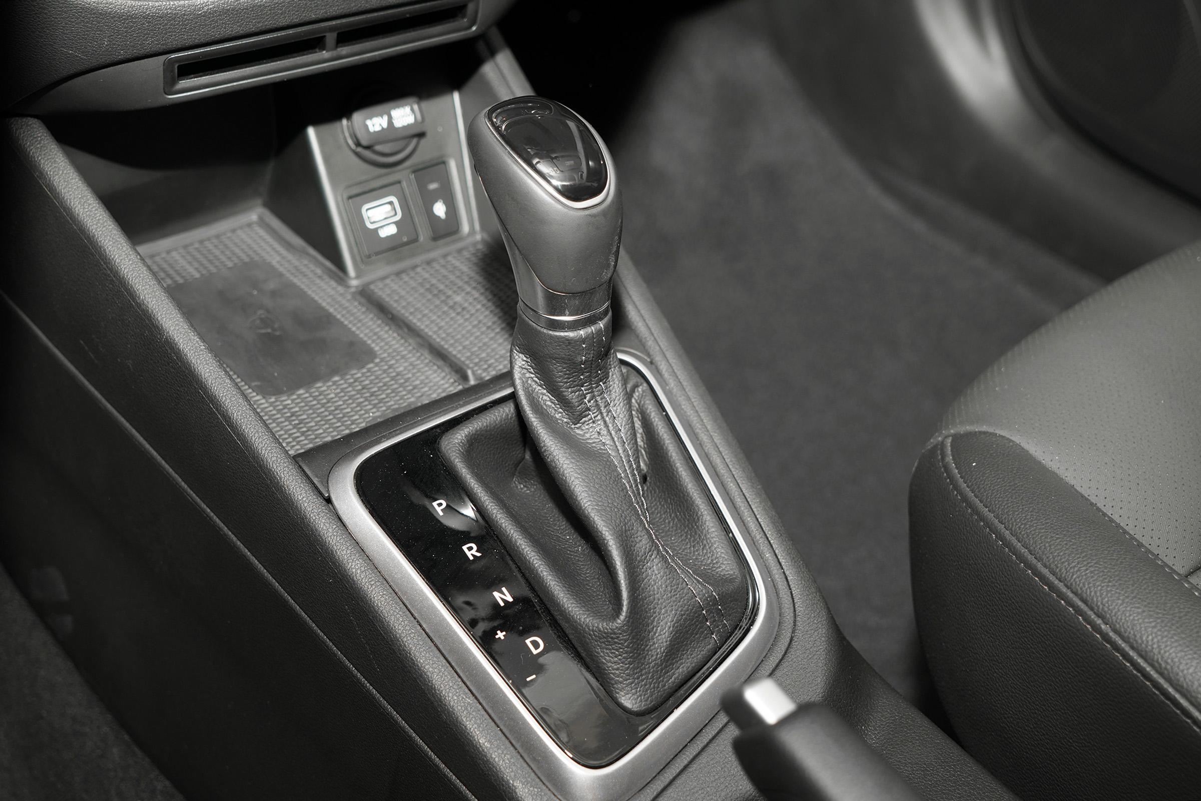 悦纳2020款油耗多久能降下来,现代悦纳仪表显示平均油耗14