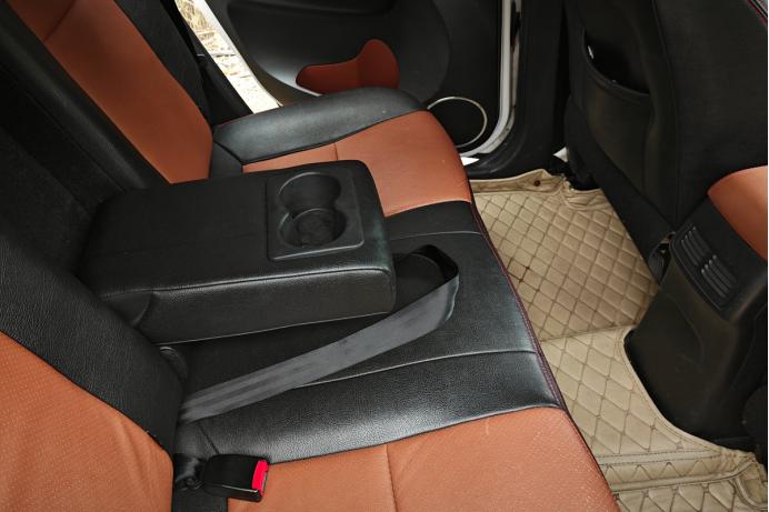 13年的老车和3年的国产车怎么选,国产十年以上的车有哪些还在开