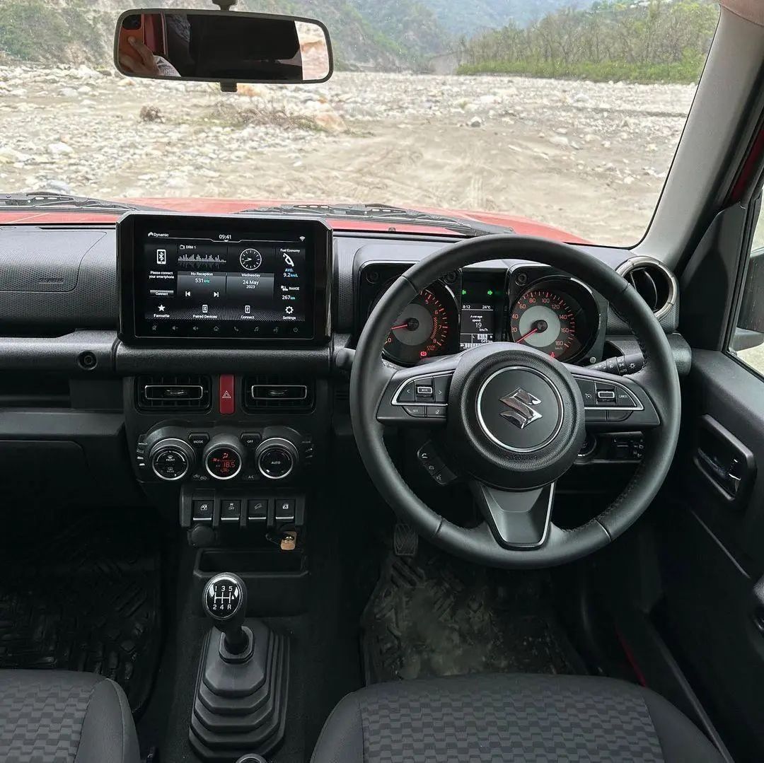 新款铃木吉姆尼出售,五门铃木吉姆尼2023款落地价