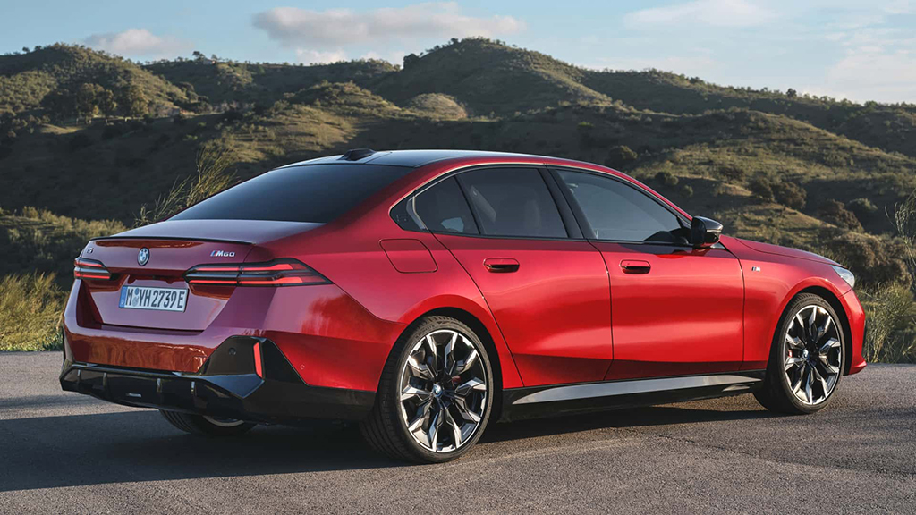 全新一代宝马5系路试谍照曝光,2024年投产bmw全新m5谍照曝光