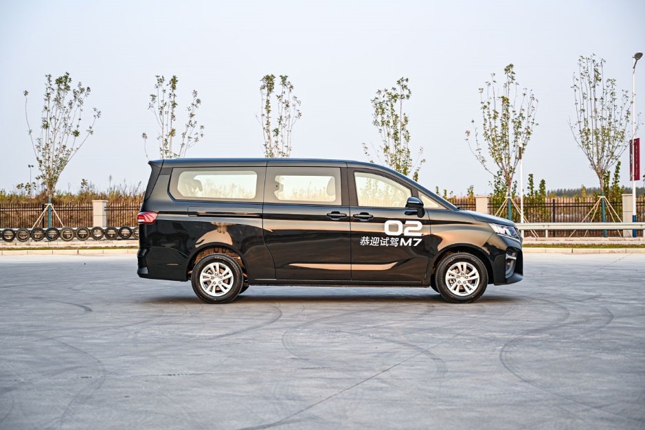 性价比至上，试驾北汽制造王牌