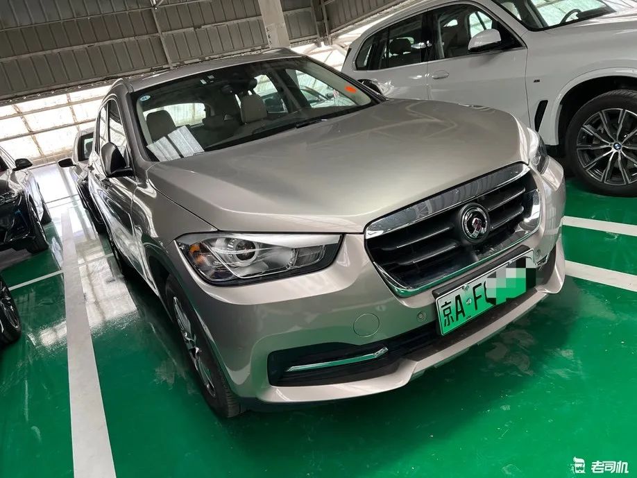 零七年宝马x1,换壳宝马x1